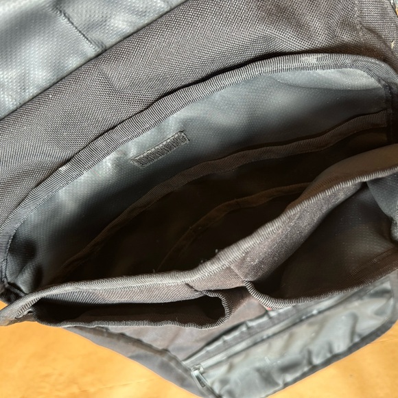 Chrome Industries Soyuz Rolltop Laptop Backpack - Picture 4 of 8